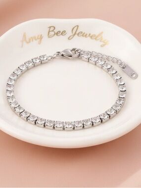 White Gold Plated Tennis Bracelet with CZ Gemstones. New.